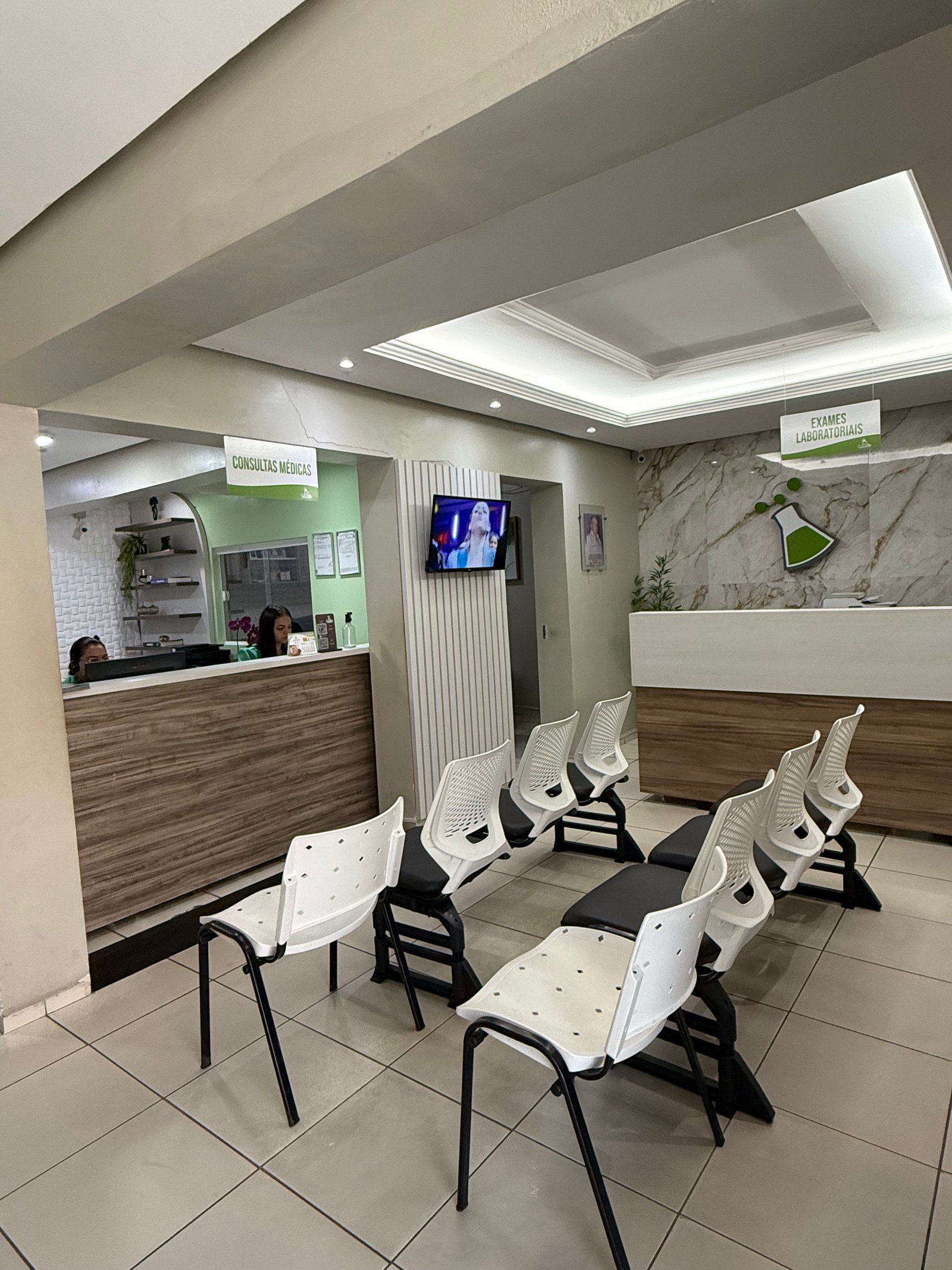 Recepção do Laboclin Lavras